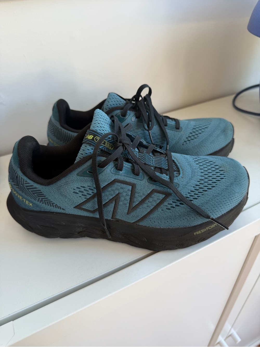 New Balance gore-Tex 880 fresh foam Teal and Black Athletic Running Shoes